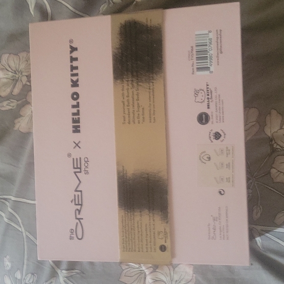 LIMITED EDITION hello kitty x creme gift set - Picture 6 of 6